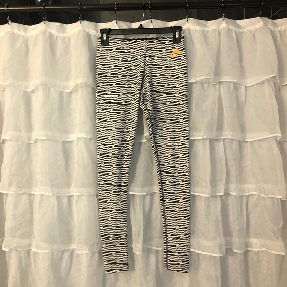 Nike leggings black white size s - Picture 1 of 4